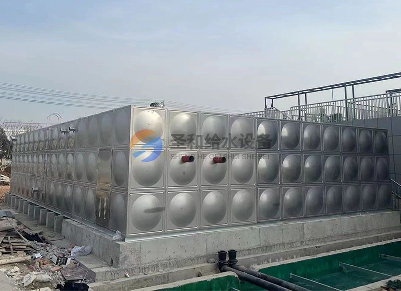 工業(yè)大型保溫不銹鋼水箱